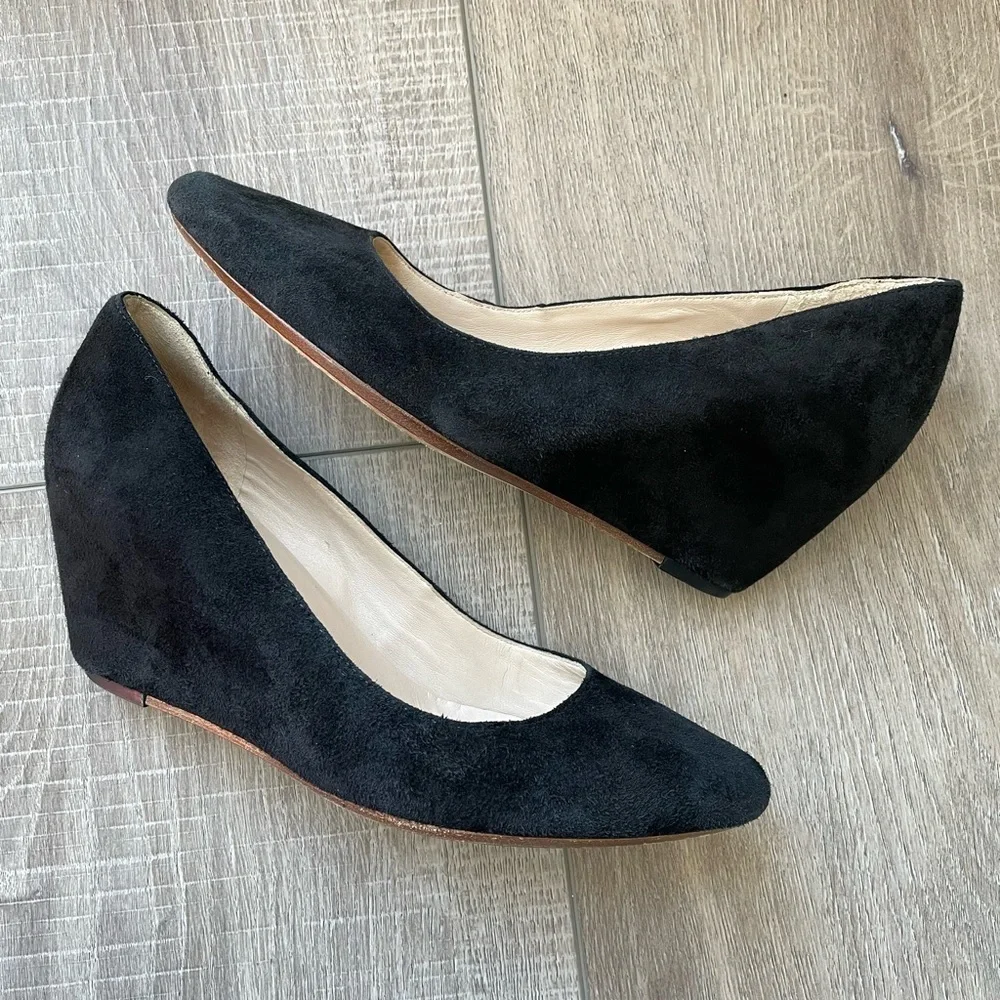 Kors Michael Kors Suede Wedges in Black Size 5.5